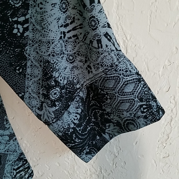 🟣 3/$25 MAURICIES | NWOT blouse - Picture 2 of 3